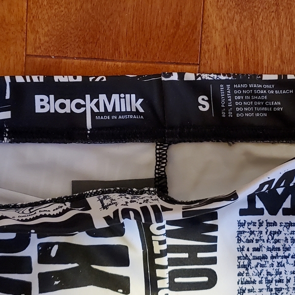 Blackmilk Harry Potter Daily Prophet Leggings (Small) - Picture 4 of 4